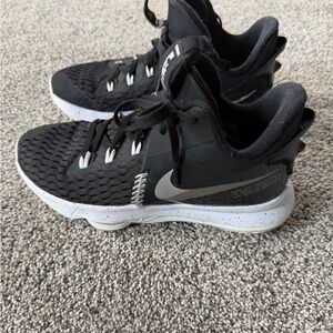 Nike Kyrie Basketball Shoes